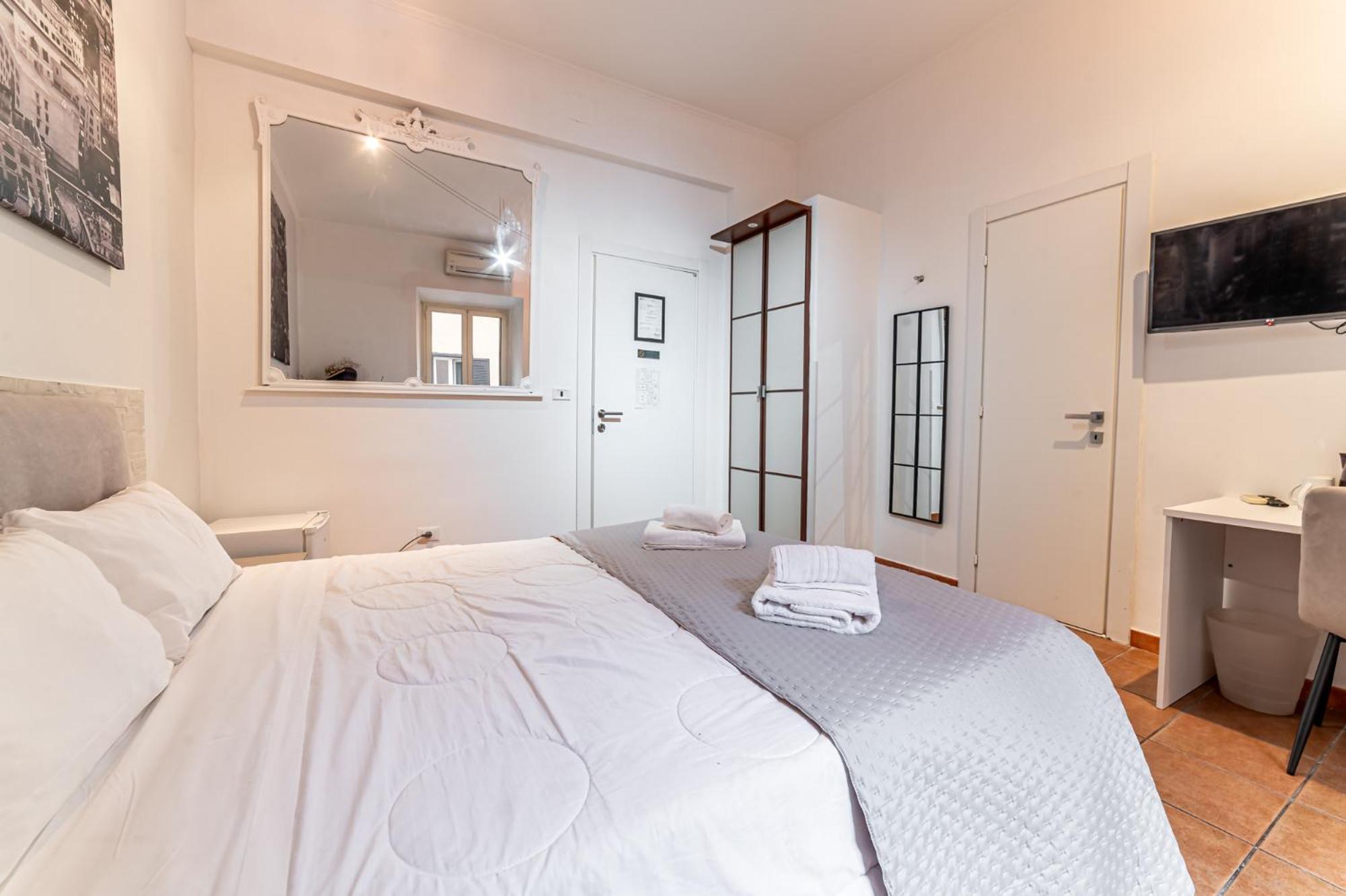 Cristel Cozy - Termini Train Station Bed & Breakfast *