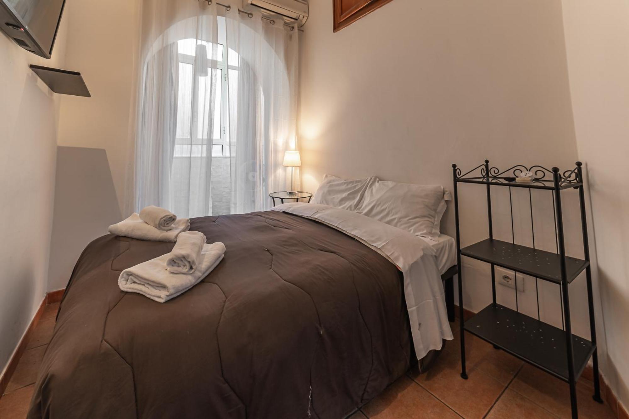 Bed & Breakfast Cristel Cozy - Termini Train Station Rome